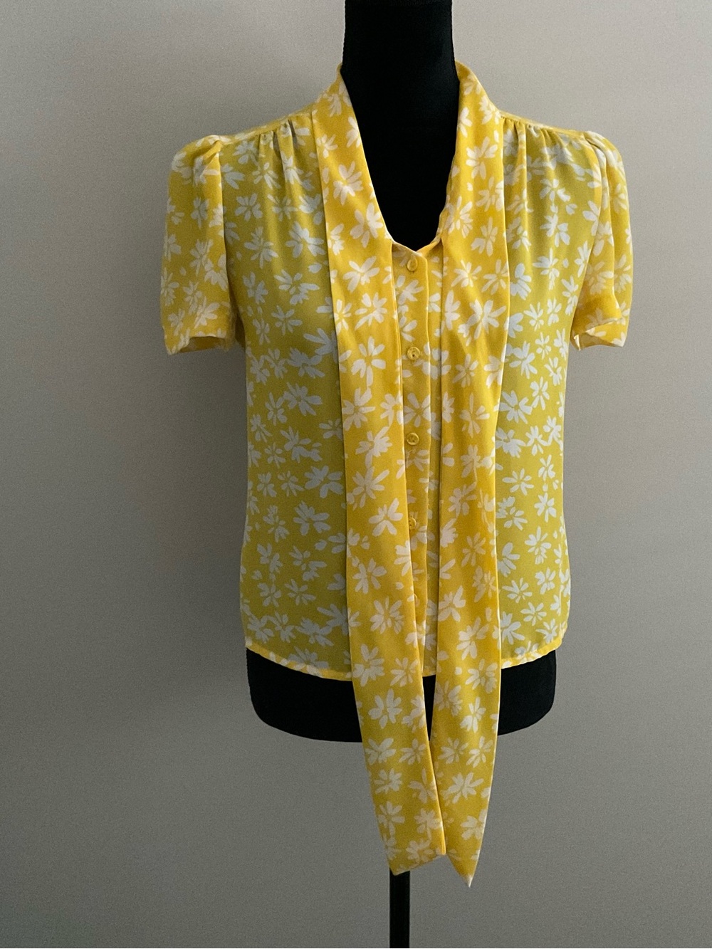 Vintage Yellow Floral Tie-Neck Blouse for Women